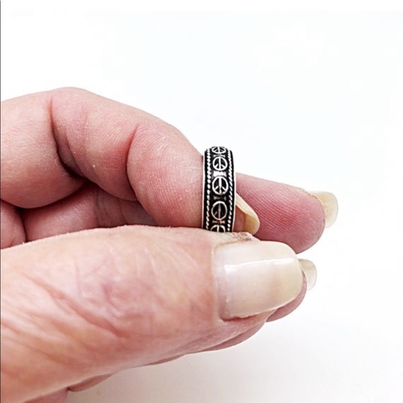 Peace Sign Sterling Silver Toe Ring, 3/8”, Adjustable, NEW, Ships in Gift Box - Picture 6 of 9